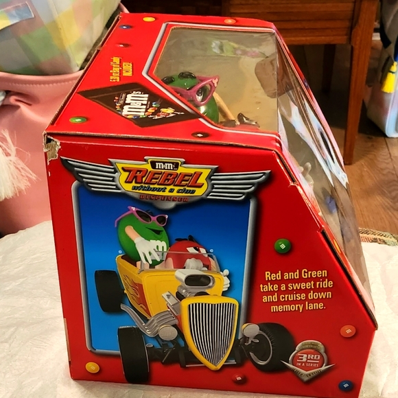 VINTAGE M&M Rebel without a Clue Dispenser Limited Edition NWT 2003 - Picture 5 of 10